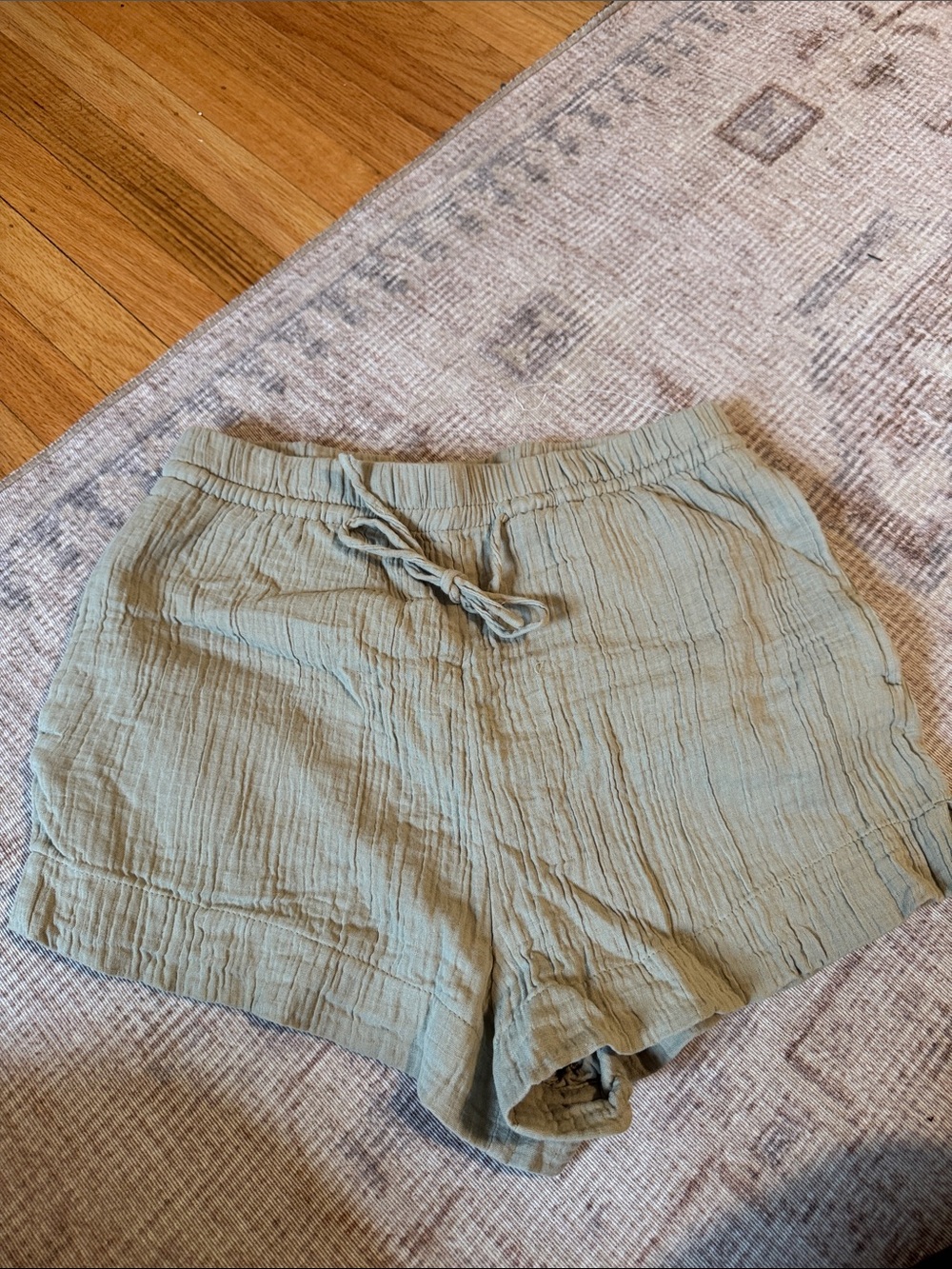 H&M Women's Drawstring Gauze Shorts